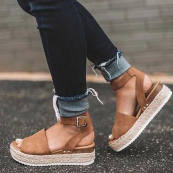 HP”Emilia” Tan Faux Leather Espadrille Platforms! - Picture 2 of 8